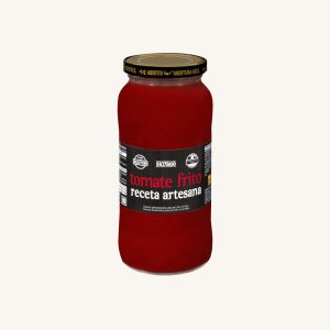 Artisan style fried tomato with olive oil (tomate frito receta artesana), from La Rioja, medium glass jar